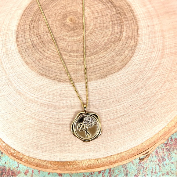 Gold Four Leaf Clover Coin Necklace - Picture 3 of 4